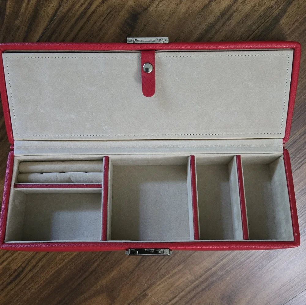 WOLF Red Jewelry Box with Silver Lock